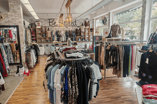 Bild 3 von Be.Styled Woman & Men